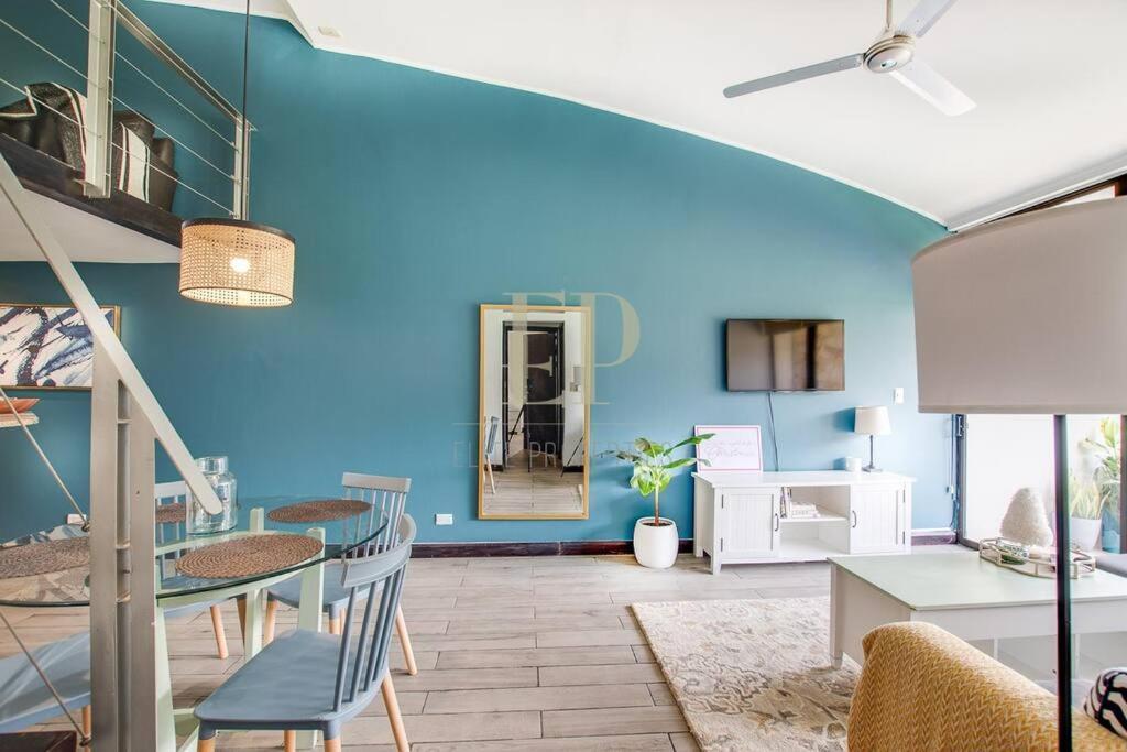 Cr Mariposa Rentals Lakeview Penthouse With Office Space, Pool, Gym, Tennis Santa Ana  Eksteriør bilde